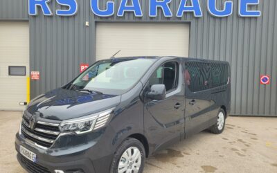 RENAULT TRAFIC COMBI L2 GRAND TECHNO 2.0 Blue DCI 150 BVM6 EASY ACESS 09 PLACES NEUF ( Minibus / Version Rallongée )