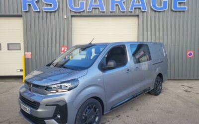 CITROEN JUMPY III Phase 2 VAN ( FOURGON ) RALLONGÉ « XL » 2.0 Blue HDI 180 EAT8 CABINE APPROFONDIE FIXE 05 PLACES NEUF avec PLANCHER BOIS