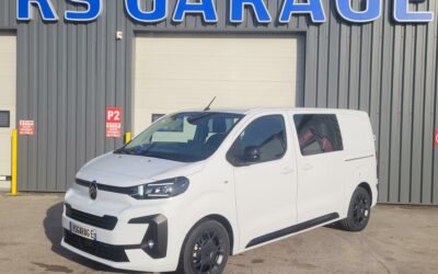 CITROEN JUMPY III Phase 2 VAN ( FOURGON ) STANDARD « M » 2.0 Blue HDI 180 CH EAT8 CABINE APPROFONDIE FIXE 05 PLACES NEUF
