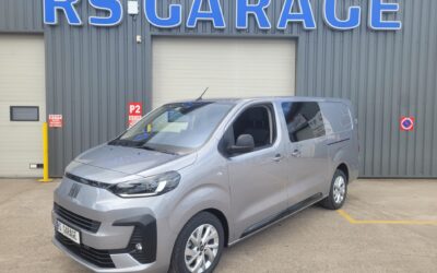 FIAT SCUDO III Phase 2 VAN ( FOURGON ) RALLONGÉ « XL » 2.2 Blue HDI 180 EAT8 CABINE APPROFONDIE FIXE 05 PLACES NEUF avec LUXURY PACK + ATTELAGE + HABILLAGE BOIS COMPLET