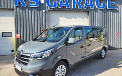 RENAULT TRAFIC COMBI L2 GRAND TECHNO 2.0 Blue DCI 150 BVM6 EASY ACESS 09 PLACES NEUF ( Minibus / Version Rallongée )